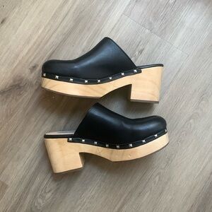 Steve Madden Platform Clogs